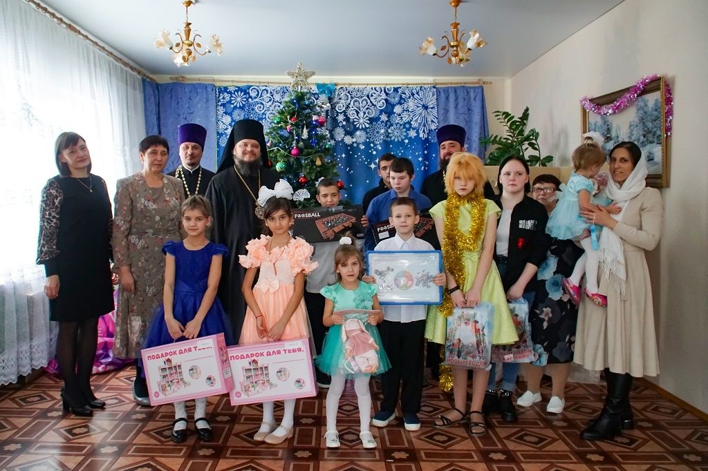 Епископ Борисоглебский и Бутурлиновский Сергий посетил Грибановский социально-реабилитационный центр