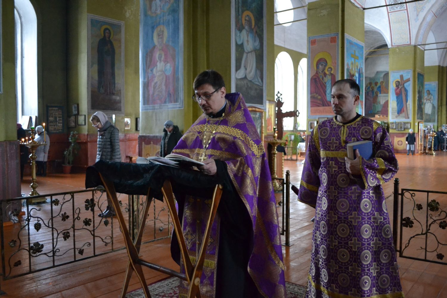 График Евангельских чтений в Крещенском храме во время Великого поста